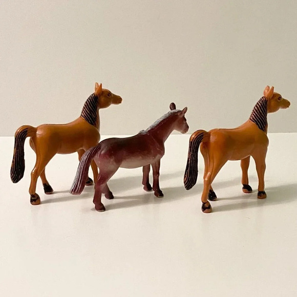 Vintage Lot of 3 Plastic Horse Figures  3 Inch Tall Toys - Picture 2 of 16
